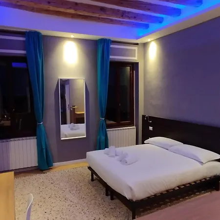 Πανσιόν Ca' Piasentin *